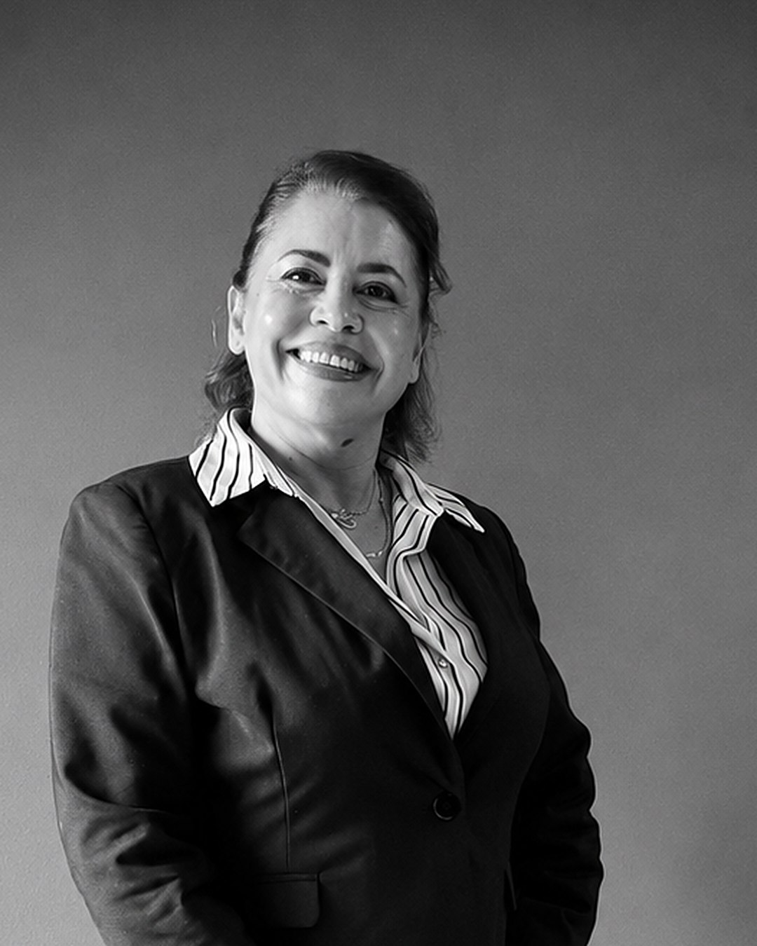 Cibele Carine Antunes, retrato em preto e branco